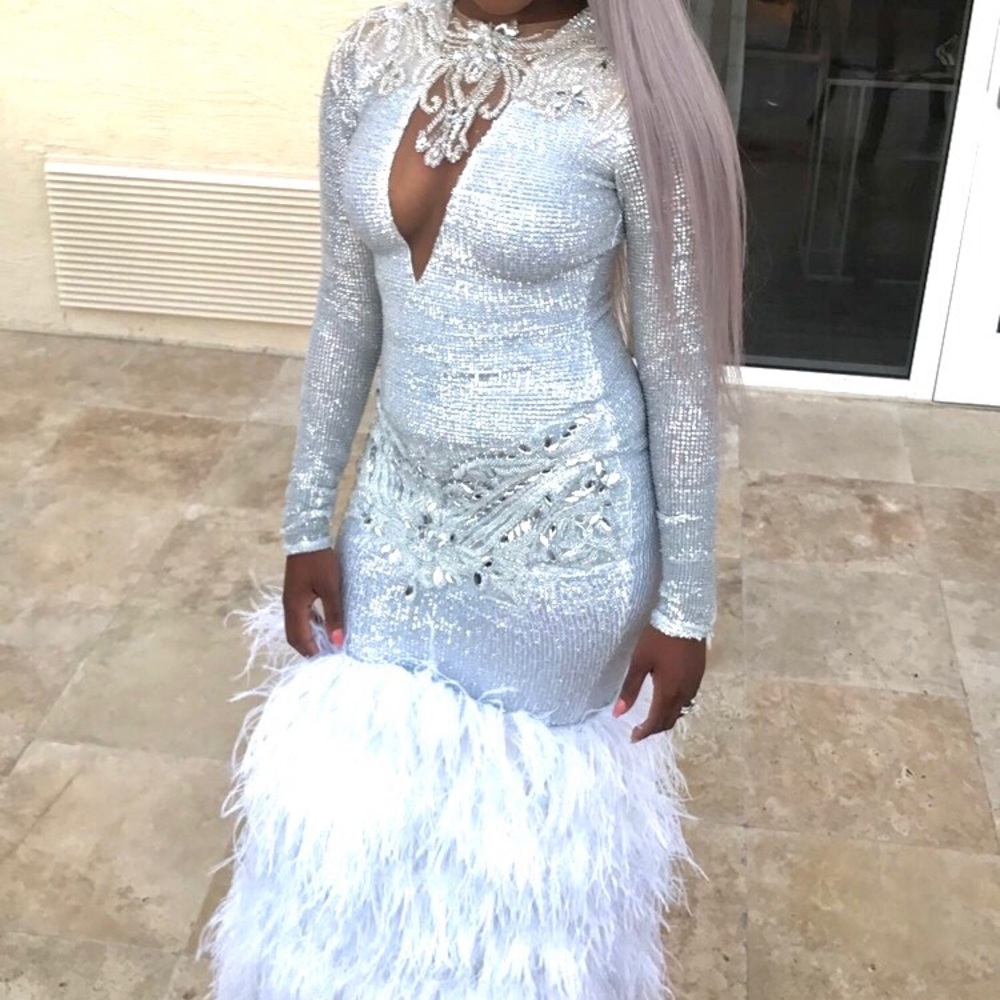 BEAUTIFUL PROM DRESS